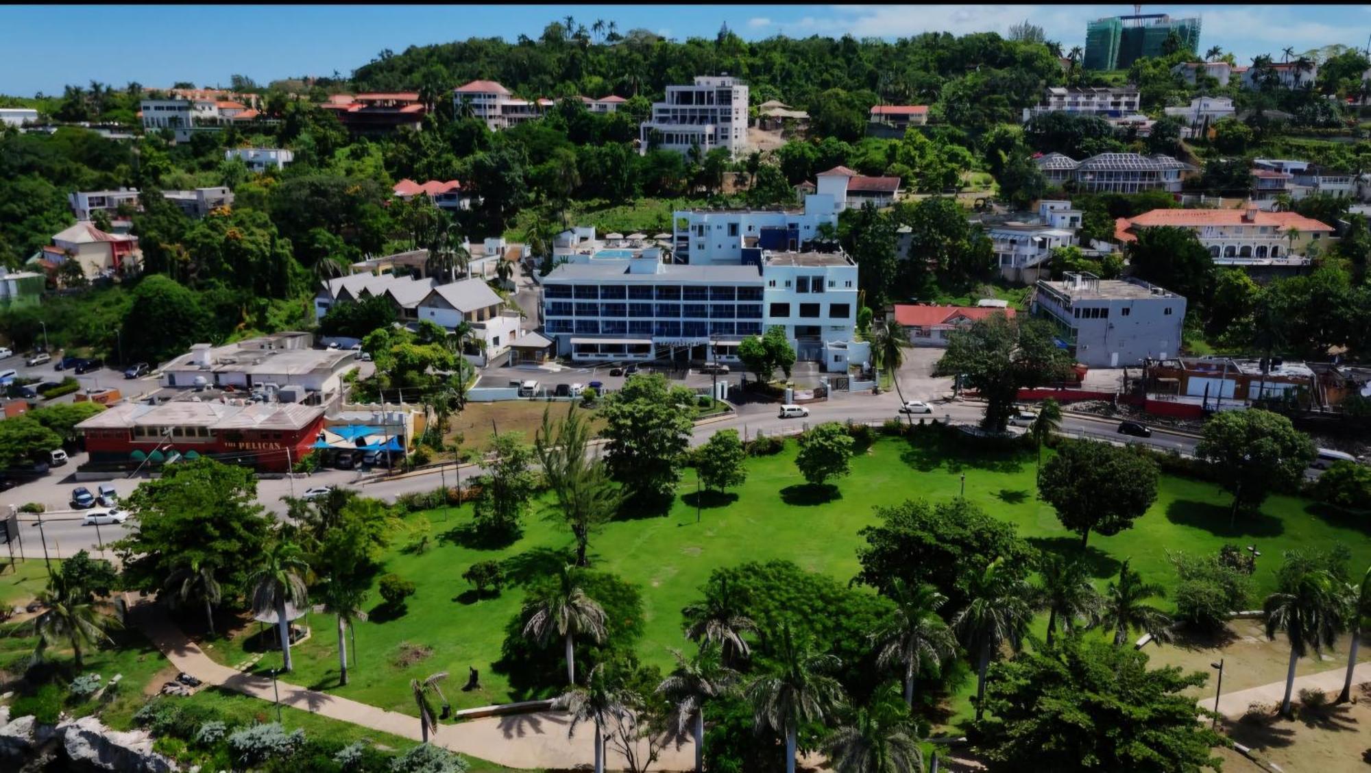 Hotel 39 Jamaica Montego Bay Exterior photo